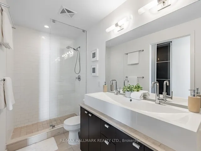 Additional image 23 of 103 The Queensway Unit 2105