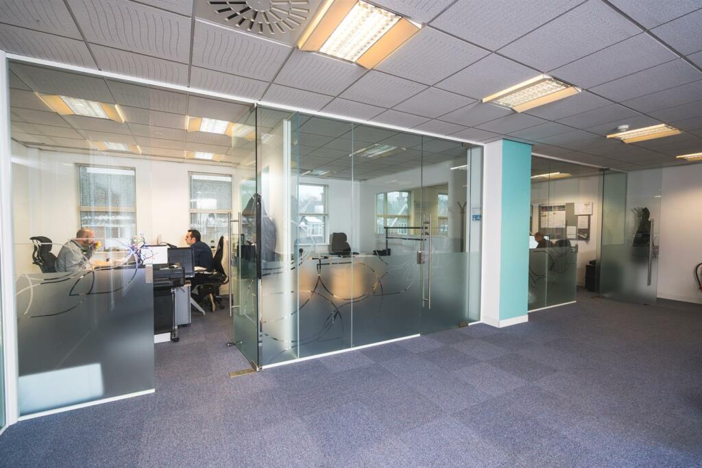 Additional image 4 of High Street, Henley-In-Arden