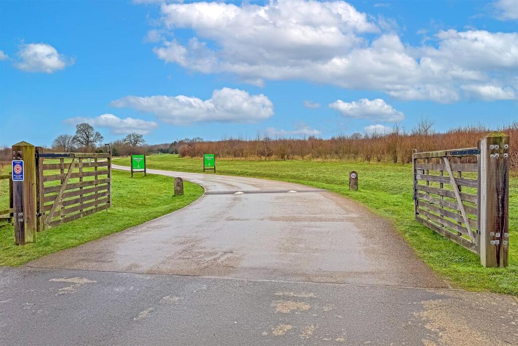 Additional image 19 of High Street, Sandridge, St. Albans