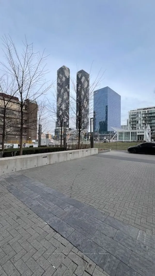 Additional image 7 of 15 Queens Quay Unit 2009