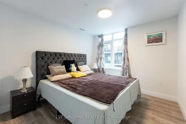 Additional image 22 of 1 Redfern Ave Unit 322