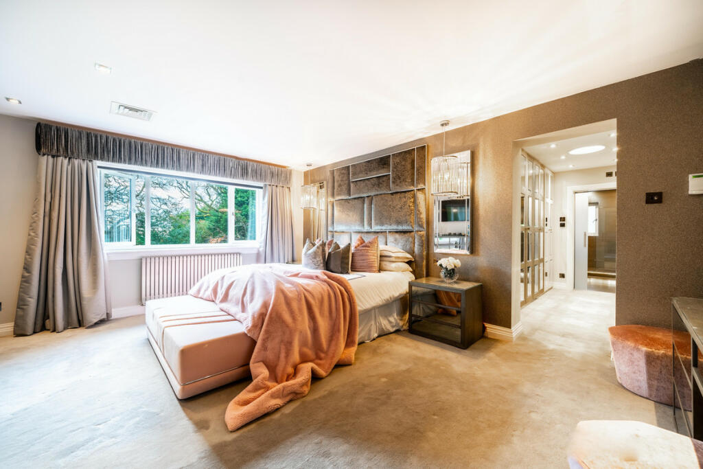 Additional image 19 of Denehurst Close, Barnt Green, Worcestershire B45 8HR