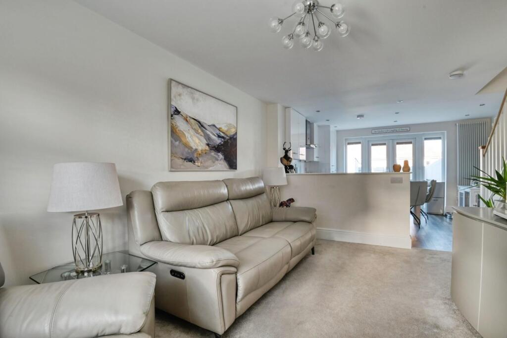 Additional image 5 of Silverdale Grove, Amington, Tamworth