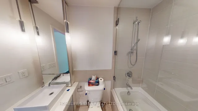 Additional image 19 of 8 Charlotte St Unit 411