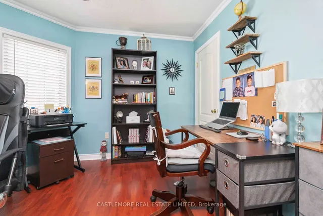 Additional image 17 of 92 pressed brick Dr