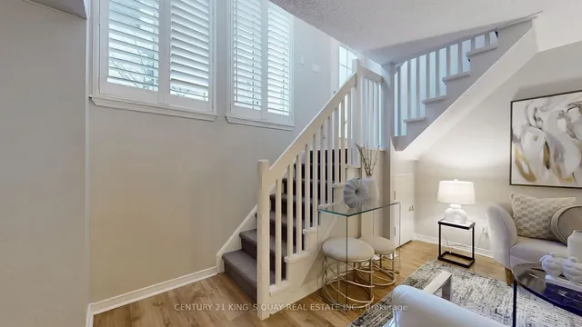 Additional image 6 of 38 Western Battery Rd Unit 612