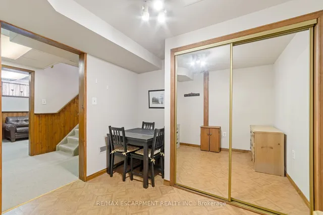 Additional image 33 of 274 LLOYMINN Ave