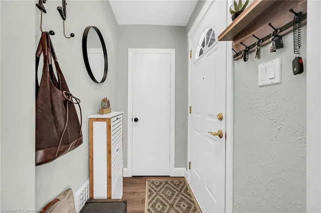 Additional image 4 of 291 Thayer Ave