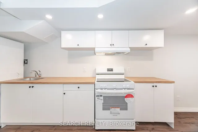 Additional image 23 of 18 Angelfish Rd