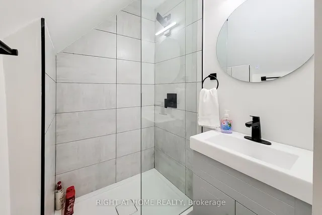 Additional image 33 of 25 Keith St