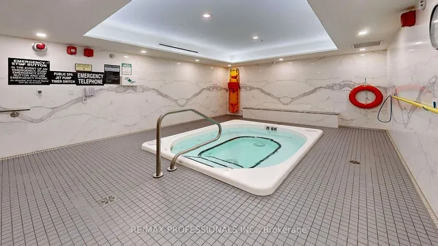 Additional image 32 of 15 Merchants Wharf Unit 1208