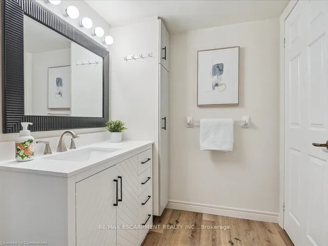 Additional image 18 of 4025 Kilmer Dr Unit 105