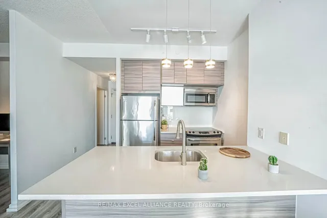 Additional image 14 of 62 Forest Manor Rd Unit 2007