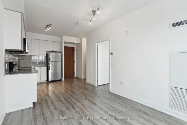 Additional image 15 of 2800 Keele St Unit 713