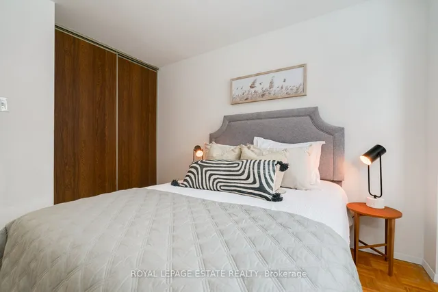 Additional image 18 of 40 Sunrise Ave Unit 110