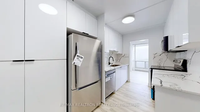 Additional image 18 of 2 Glamorgan Ave Unit 605