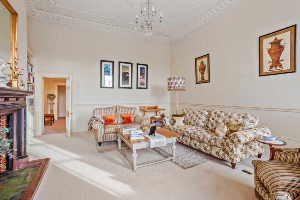 Additional image 26 of Royal Crescent Bath BA1