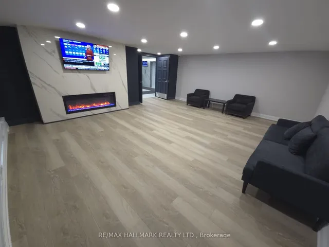 Additional image 3 of 2550 Pharmacy Ave Unit 1206