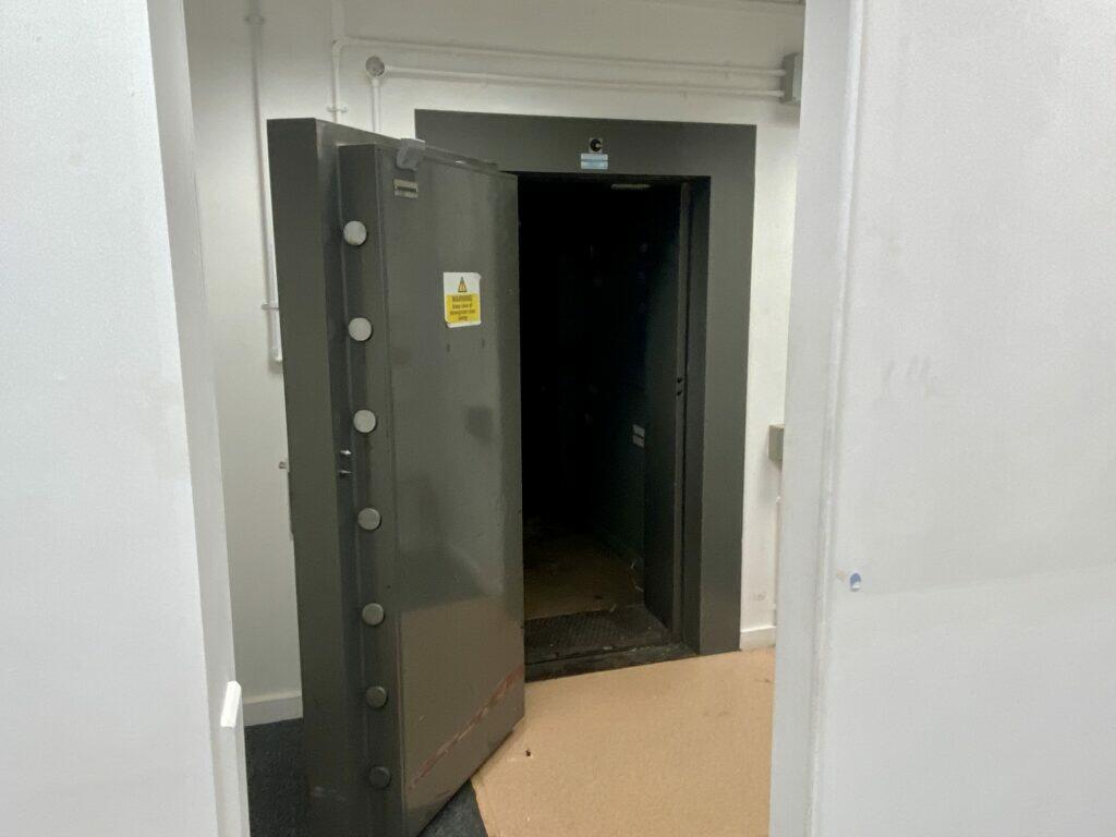 Additional image 4 of 21 Manchester Road, Nelson, BB9 7JD