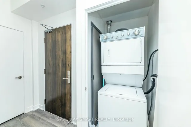 Additional image 12 of 840 Queen's Plate Dr Unit 1512