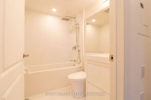 Additional image 23 of 3 Shank St Unit 304