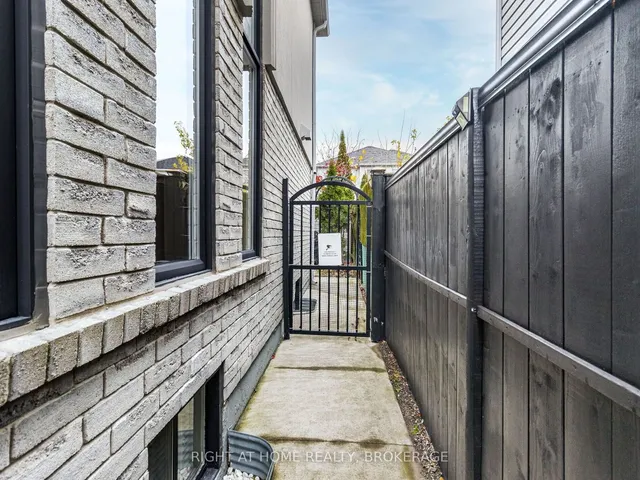 Additional image 37 of 1084 Holdsworth Cres