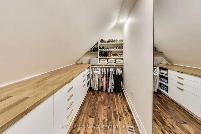 Additional image 24 of 90 Laws St