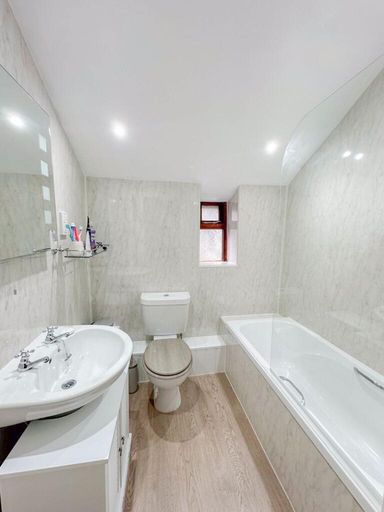 Additional image 17 of Victoria Grove, Shepton Mallet