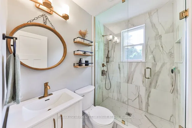 Additional image 17 of 319 Townsend Ave