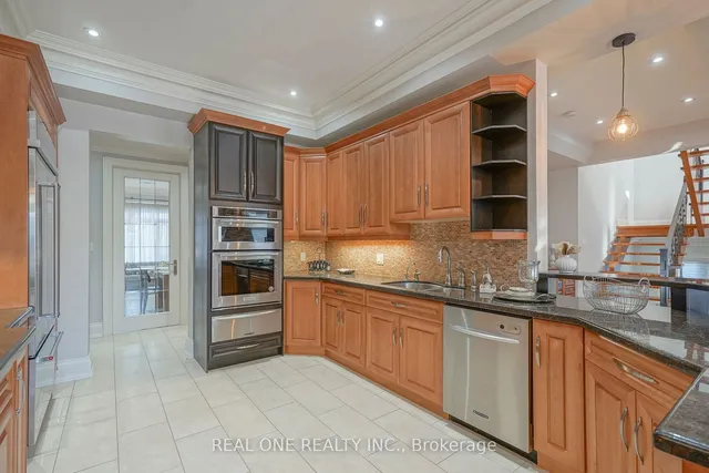 Additional image 12 of 231 Churchill Ave