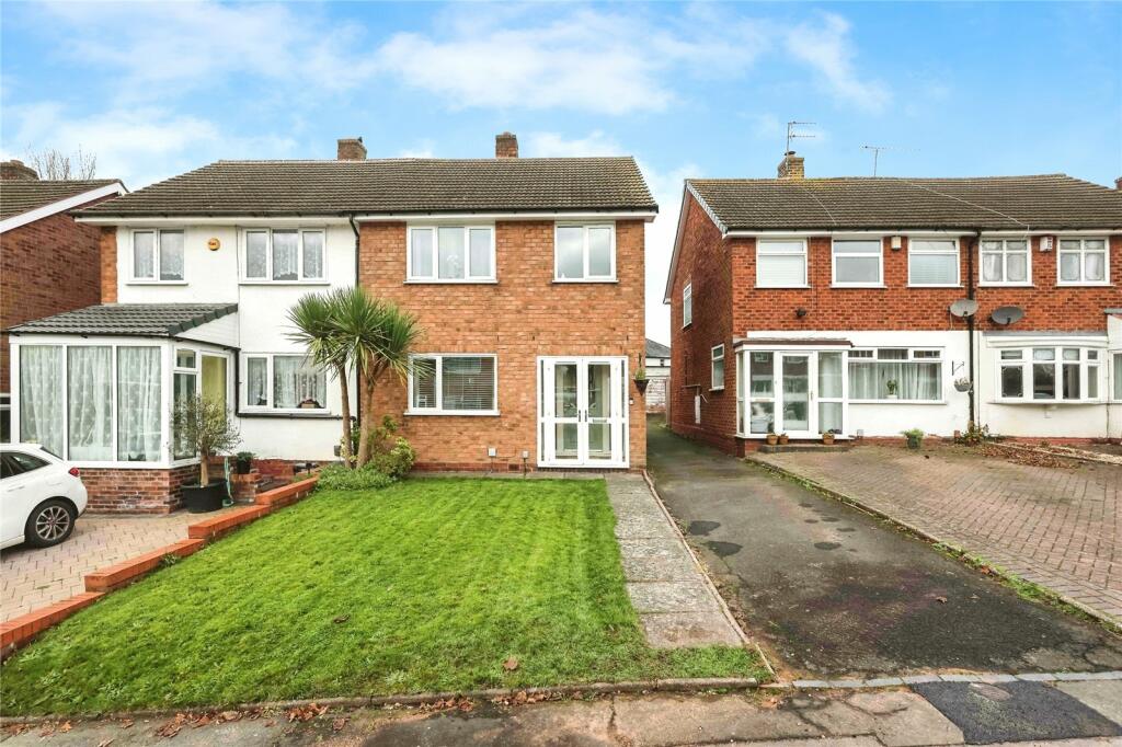 Leamount Drive, Kingstanding, Birmingham, B44