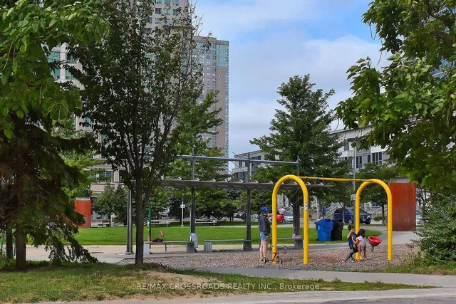 Additional image 30 of 1 Lee Centre Dr Unit 612