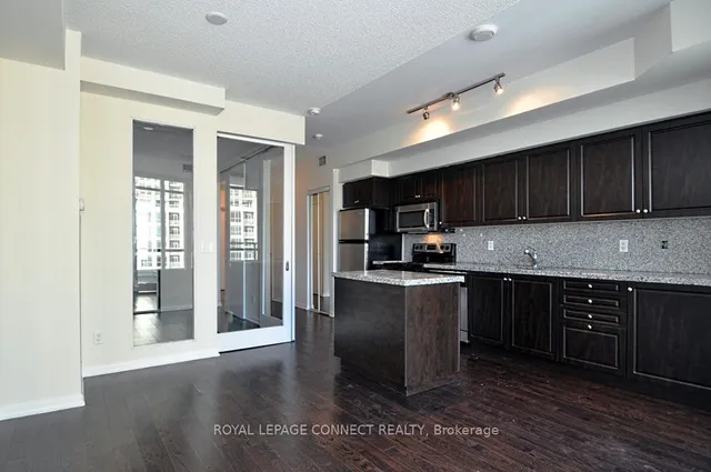 Additional image 11 of 215 Fort York Blvd Unit 703