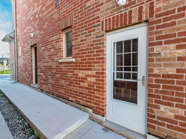 Additional image 39 of 18 Yarmouth St