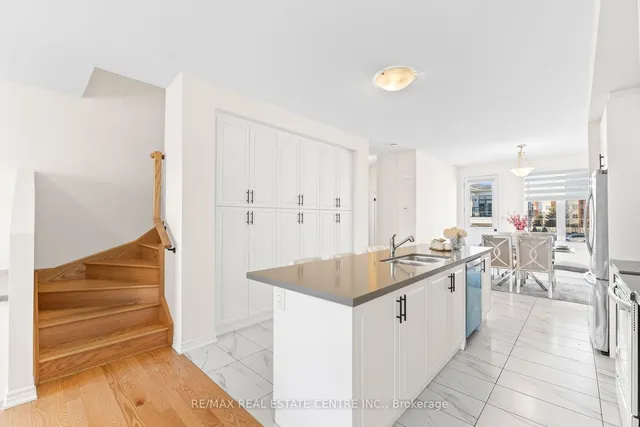 Additional image 14 of 16 Arcola St