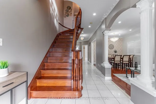 Additional image 40 of 16 Runnymede Cres