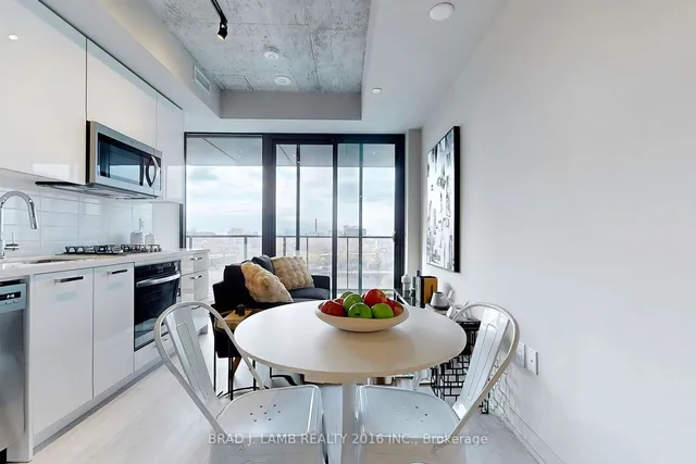 Additional image 3 of 195 McCaul St Unit 913