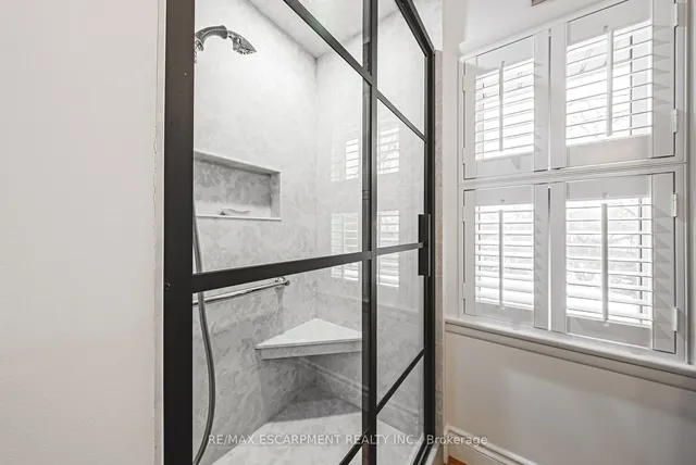 Additional image 20 of 61 Home St