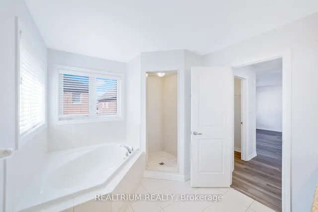 Additional image 23 of 22 Clockwork Dr