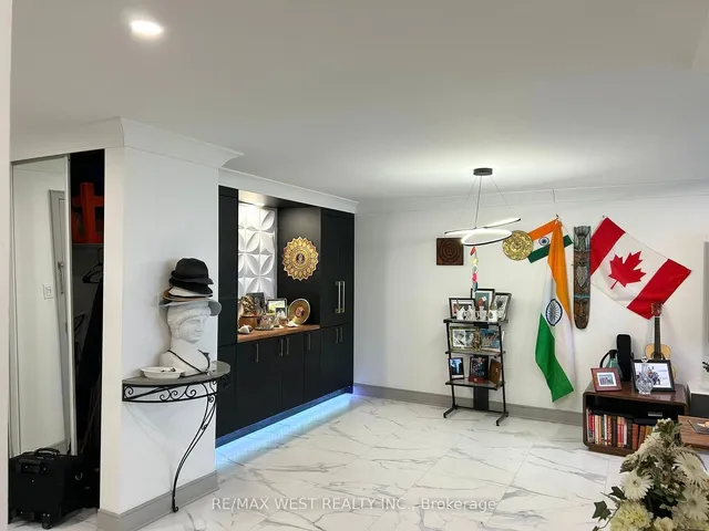 Additional image 9 of 3 Rowntree Rd Unit 1210