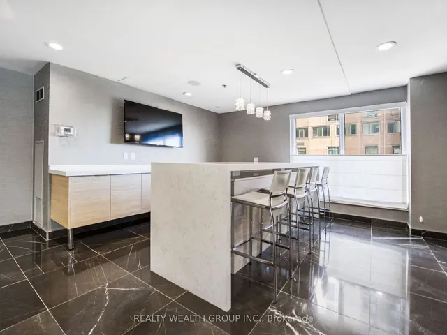 Additional image 25 of 8 Park Rd Unit 2113