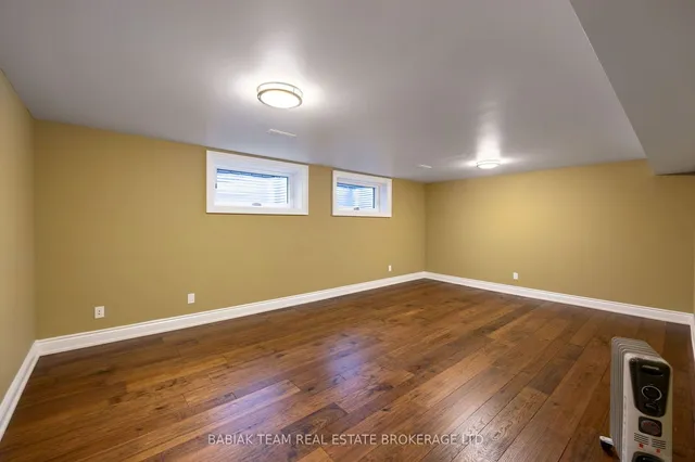 Additional image 32 of 31 Keane Ave