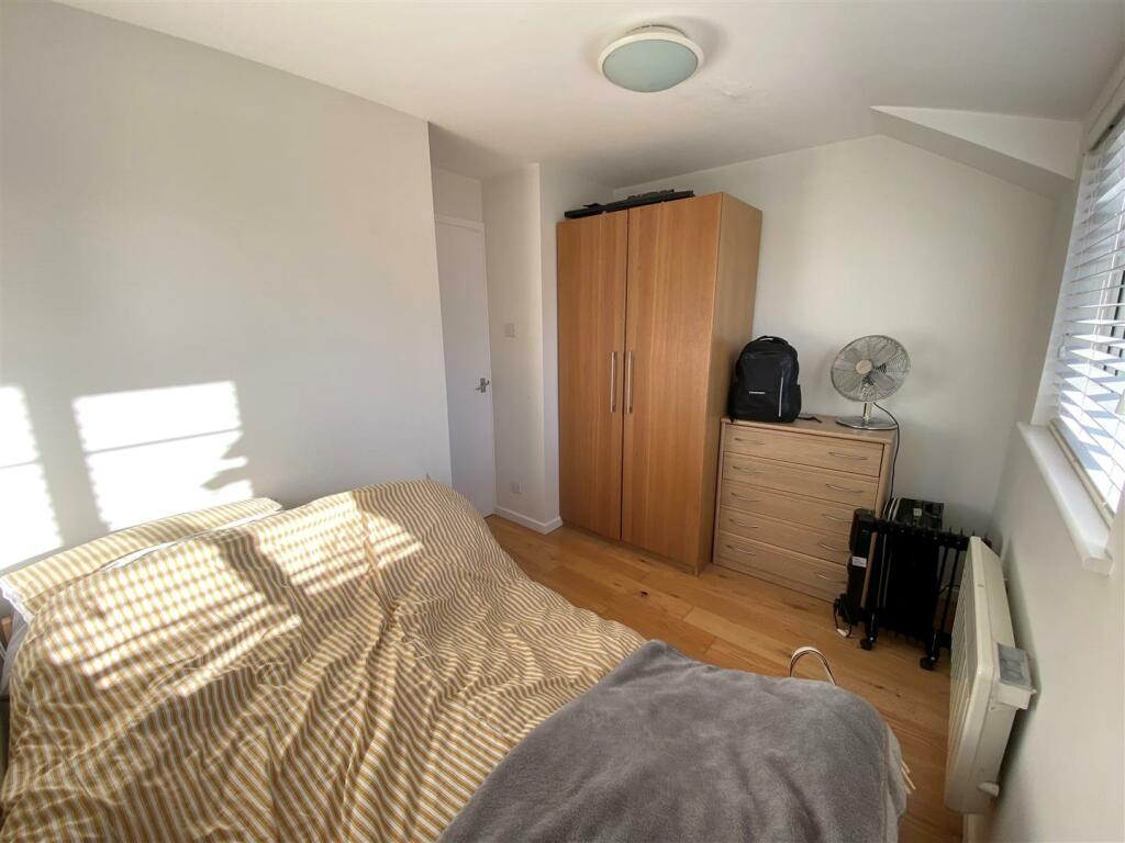 Additional image 5 of 27  Nash Close