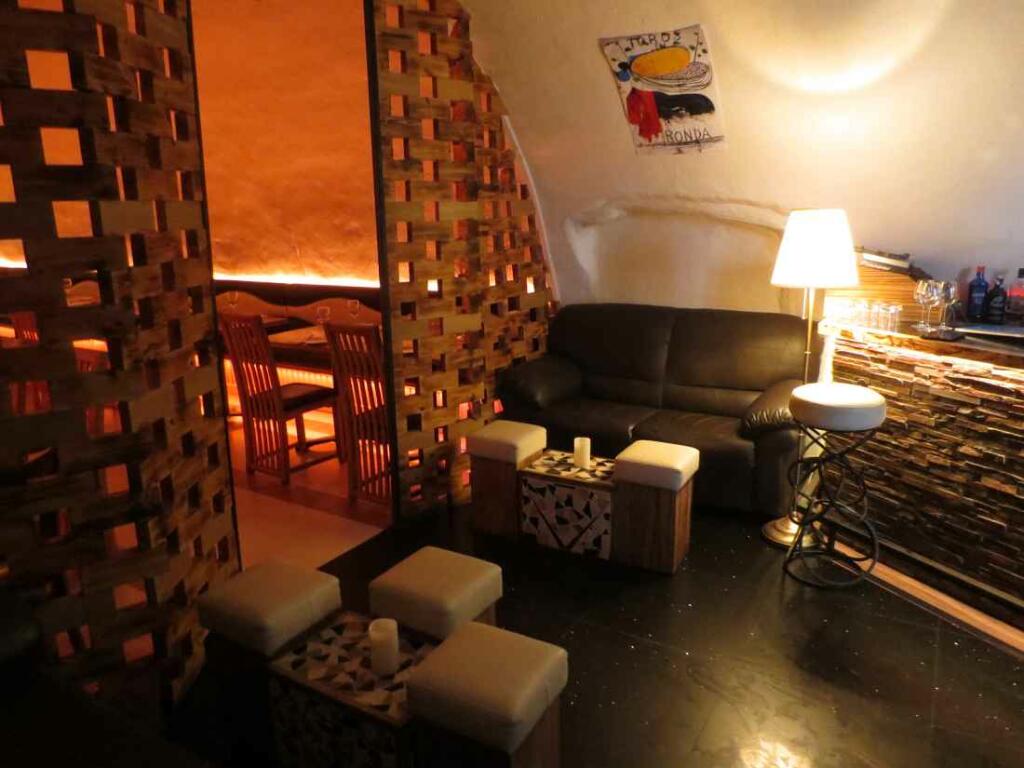 Additional image 3 of W-320208 - La Perla, 12a North Parade, Bath BA2 4AL