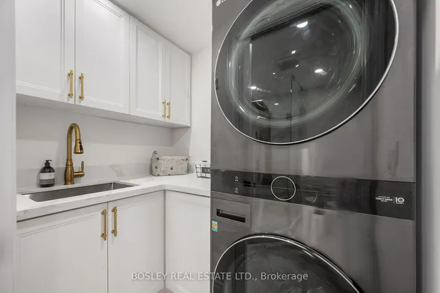 Additional image 19 of 103 Manning Ave