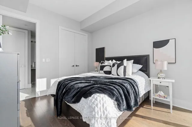 Additional image 28 of 29 Queens Quay Unit 904