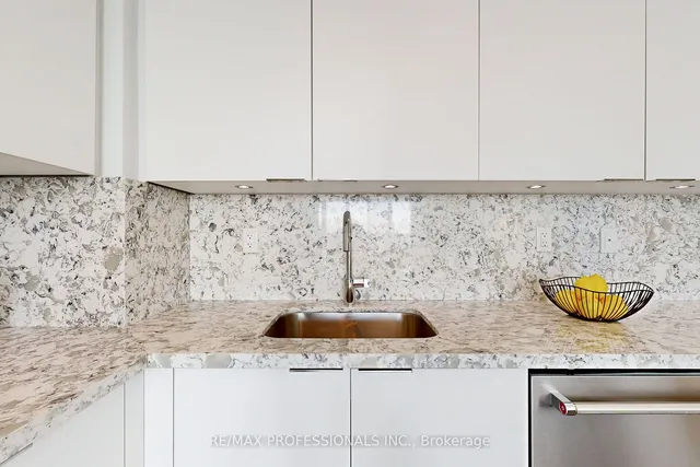 Additional image 12 of 30 Shore Breeze Dr Unit 825