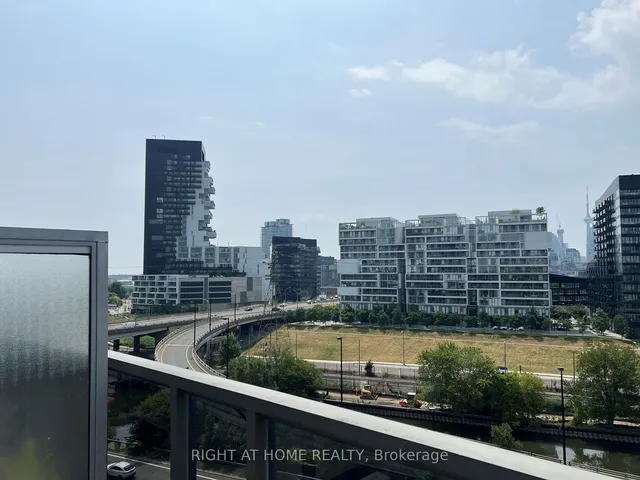 Additional image 26 of 625 Queen St Unit 607