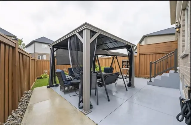 Additional image 22 of 162 Westbank Trail