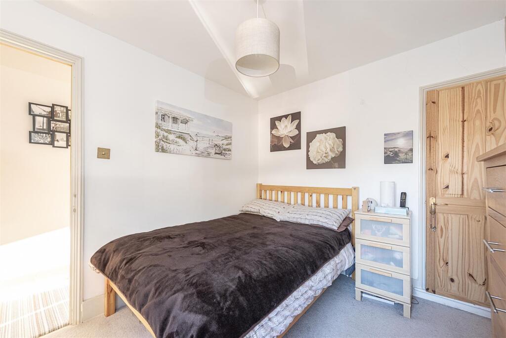 Additional image 8 of Station Road, Harpenden